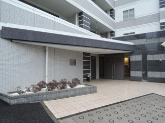 【エントランス】 | 駅からフラットアプローチで閑静な住環境