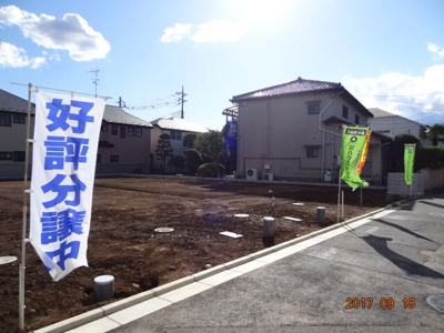 【前面道路含む現地写真】 | さいたま市緑区三室　売地広々42坪以上　全4区画