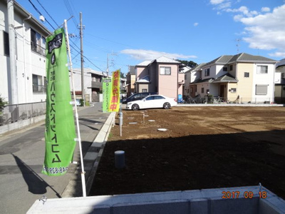 【前面道路含む現地写真】 | さいたま市緑区三室　売地広々42坪以上　全4区画