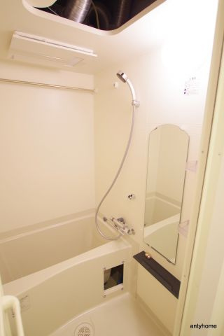 プレサンス梅田北オールの浴室