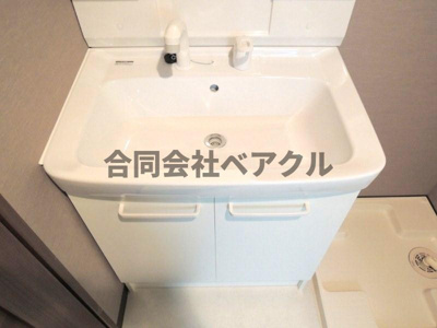 【独立洗面台】 | インサイトコート椥辻 | 独立洗面台、朝の身支度には欠かせません