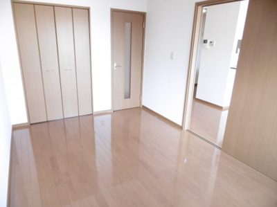 【洋室】 | メモリータウン上町