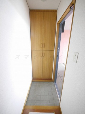 【玄関】 | ラルジュ・アイ