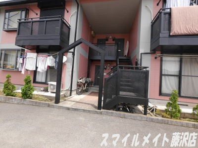 【エントランス】 | ラルジュ・アイ