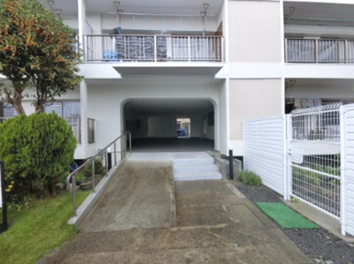 【エントランス】 | 塚越住宅