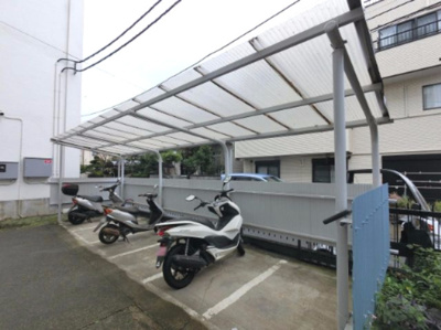 【その他共用部分】 | 塚越住宅 | バイク置場