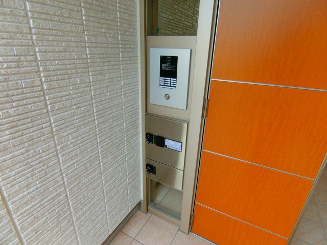 シャーメゾン芽のエントランス