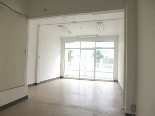 東村山市栄町３丁目の住宅付店舗一部の内装