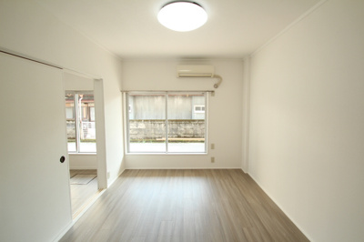 【洋室】 | 新鹿沼ロイヤルマンション | コンパクトで使いやすい洋室です