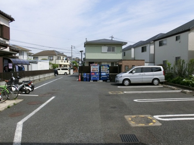 【駐車場】 | フローラムパレス