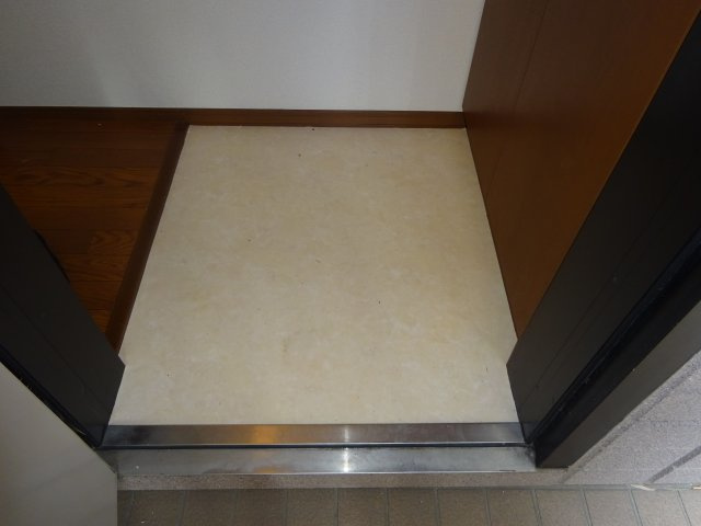 ビューラー・ハイムの玄関