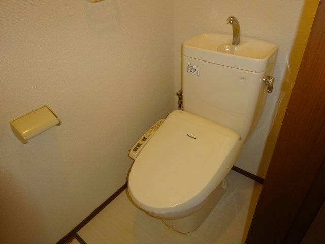 ビューラー・ハイムのトイレ