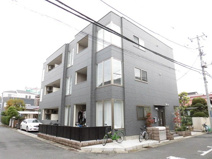 Charme Suenagaの画像
