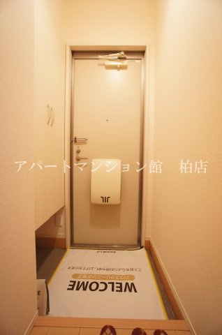 プラシデス　Ａ棟の玄関