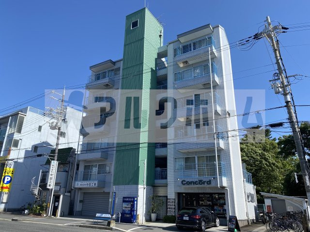 ツインツリーの外観