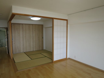 【和室】 | 烏山南住宅1号棟 | 柔らかい畳が心地よい和室