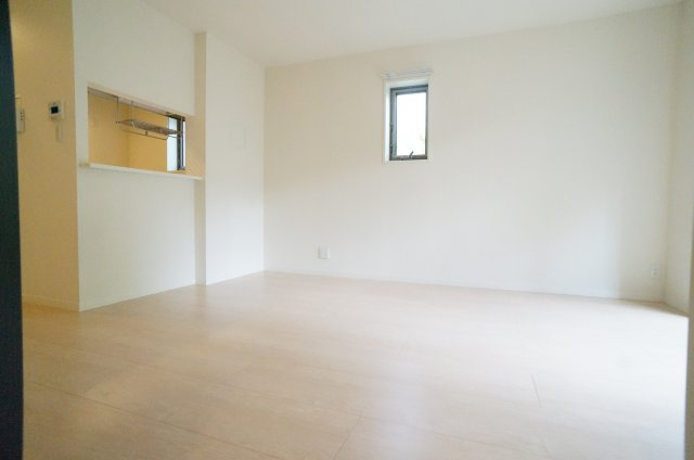 オーキッドガーデンの居間・リビング