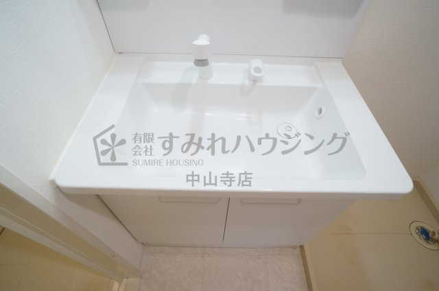 フローラル宝塚の洗面所