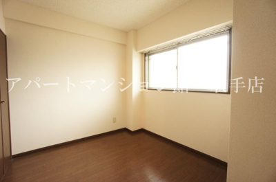 【寝室】 | リバティＫ１