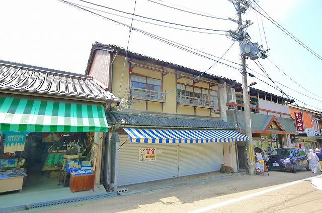 若草山店舗の外観