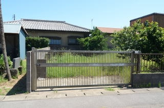 山武市成東　中古戸建の外観|敷地約244坪　平成2年9月築　5LDK　セキスイハイム施工の軽量鉄骨造 タイル張りの外観