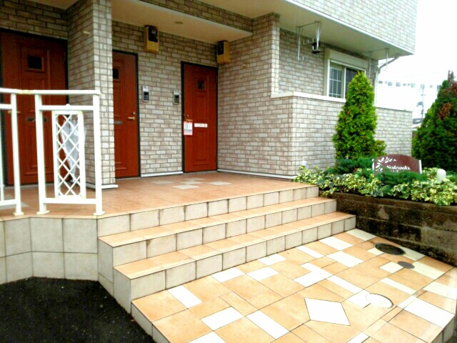 ソレアード本町のエントランス