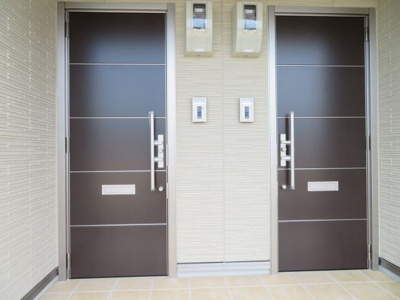 【その他共用部分】 | シャーメゾン大新屋A | 玄関前