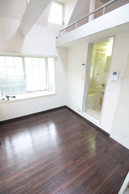 【洋室】 | グリーンハウス上鶴間 | 角部屋は出窓付きです☆