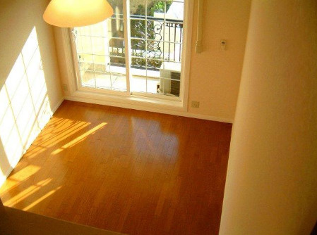 ベルフェリーチェの洋室