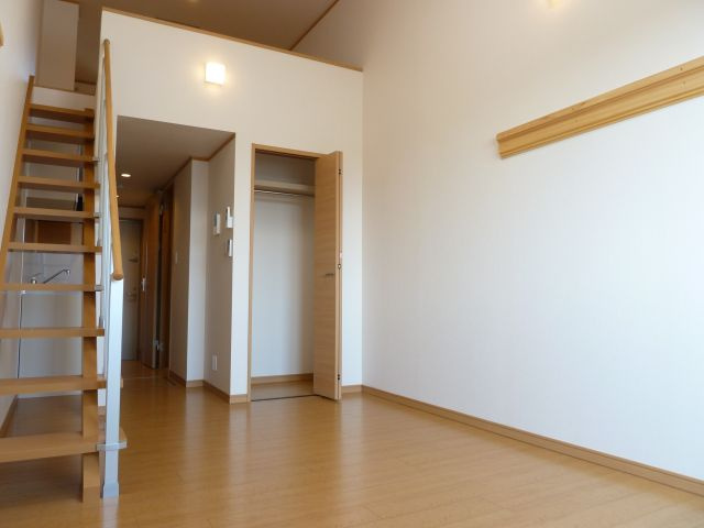 アイジュ津田沼の居間・リビング