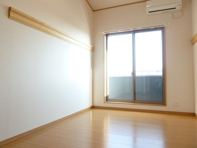 アイジュ津田沼の居間・リビング