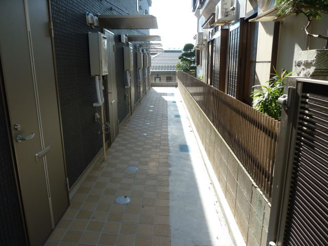 アイジュ津田沼のエントランス