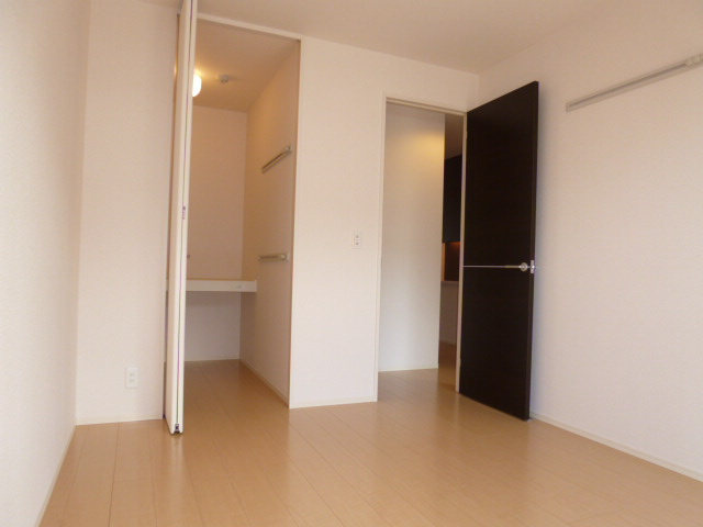 エピナールの収納|ウォークインクローゼット