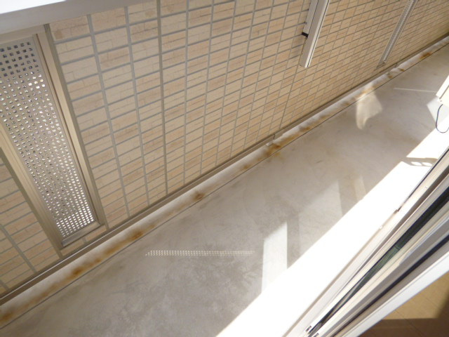 エピナールのバルコニー