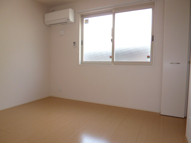 エピナールの洋室