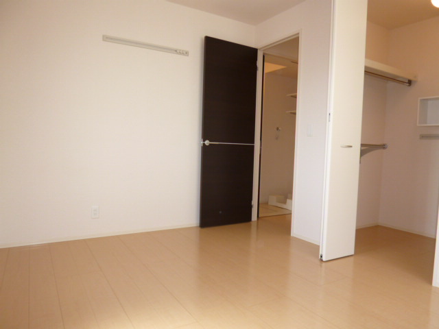 エピナールの洋室