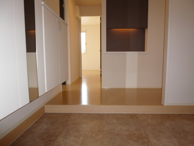 エピナールの玄関