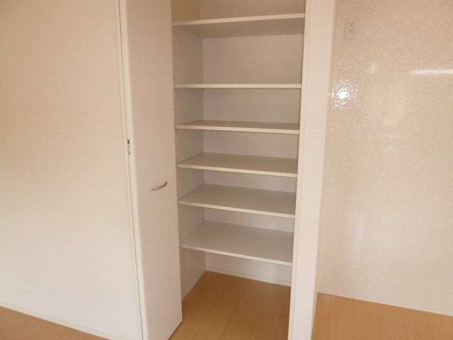 エピナールの収納|キッチン収納