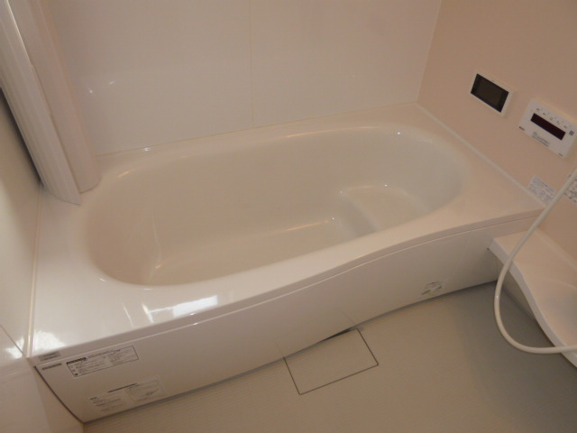 エピナールの浴室|一坪風呂、浴室ＴＶ