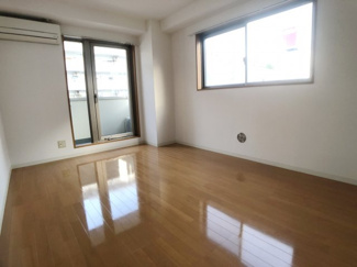 【寝室】 | Scene1