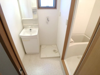 【洗面所】 | Scene1