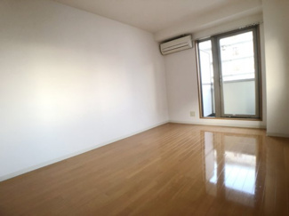 【居間・リビング】 | Scene1