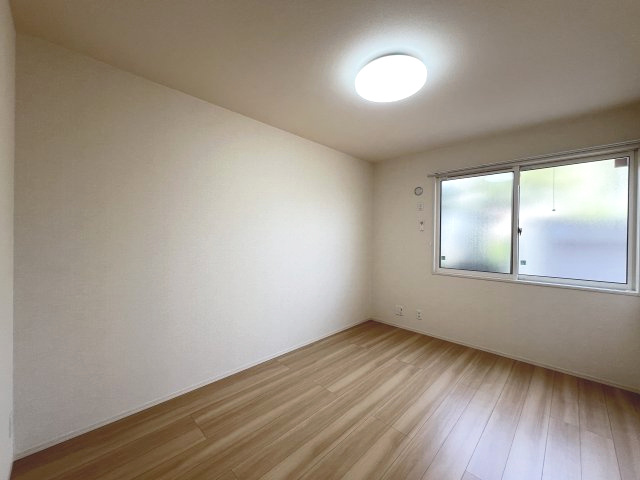 ラ・ルーチェ坂口の洋室|北側6帖洋室