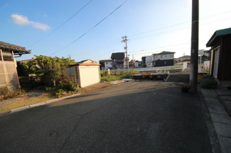 【前面道路含む現地写真】
