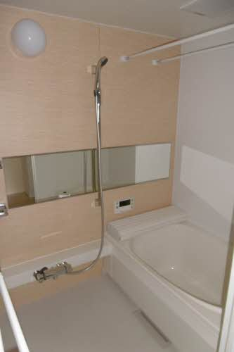 アルズ松尾町の浴室