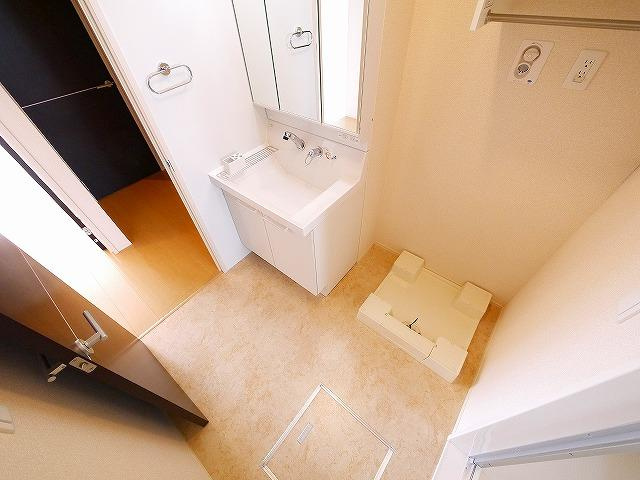ディアコート（押熊町）の洗面所|コンパクトで使いやすい洗面所