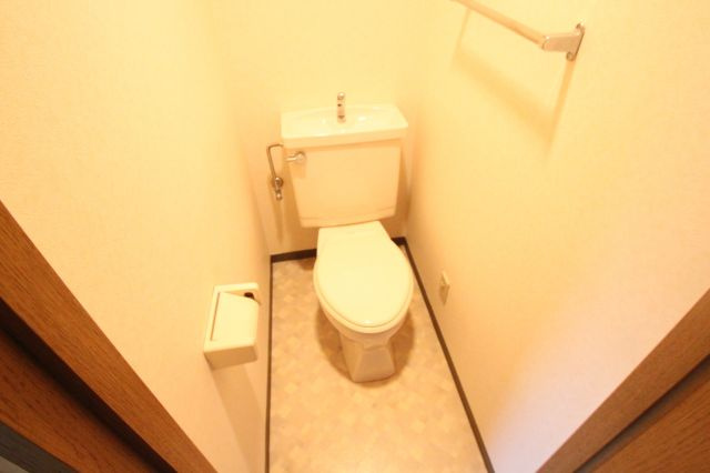 ジョイベル長瀬 ( 近畿大学 一人暮らし )のトイレ