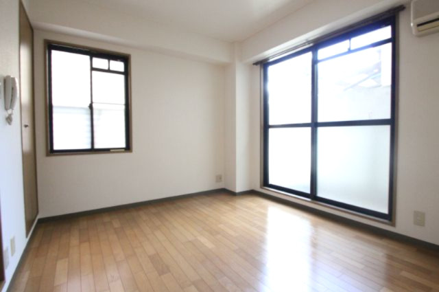 ジョイベル長瀬 ( 近畿大学 一人暮らし )の洋室