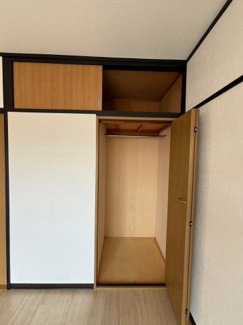【収納】 | 矢島マンション | 洋室①