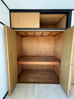 【収納】 | 矢島マンション | 洋室②